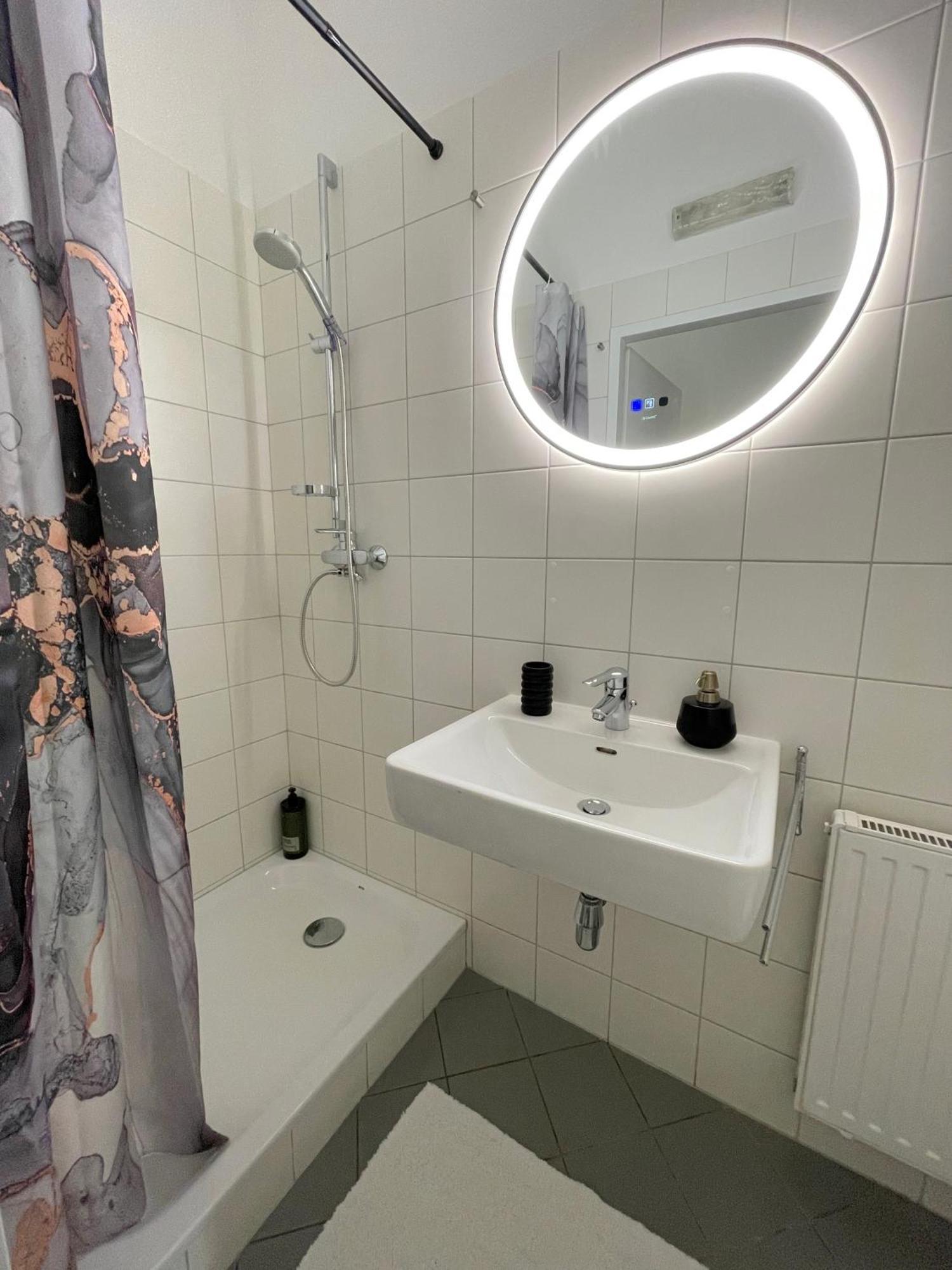Authentic Apartment Near The City Centre Wien Exterior foto